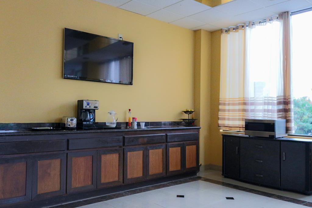 Great Value Inn Houston/Galleria エクステリア 写真